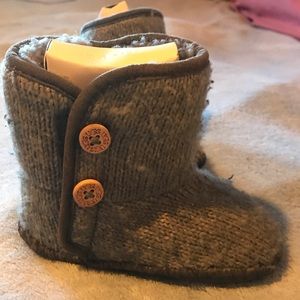 UGGS Baby/Toddler Light pinkKnit Size 4/5 Boots